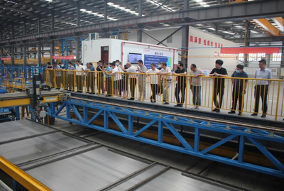 新鄉(xiāng)市綠色建筑協(xié)會參觀調(diào)研美好房屋制造裝配智造新鄉(xiāng)工廠